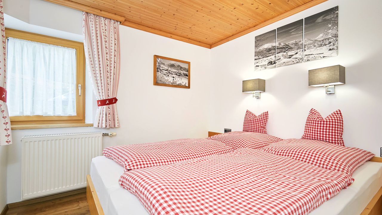 Schlafzimmer - Ferienwohnung Bergblick Schlafzimmer - Ferienwohnung Bergblick
